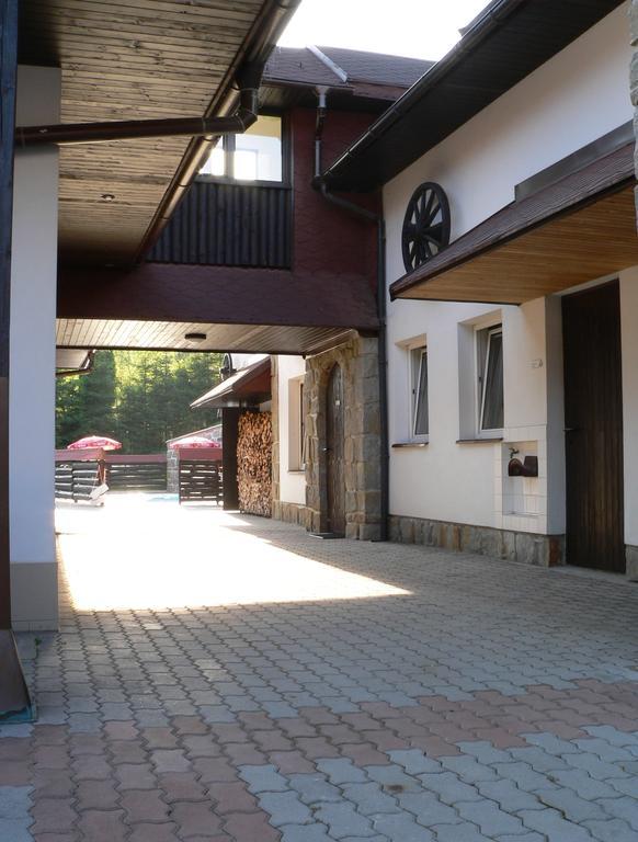 Pension Karolina Trnava Экстерьер фото